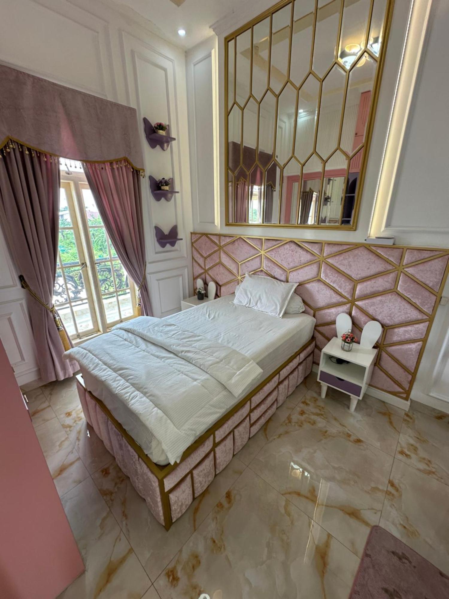 Villa Rumah Putih Jogja Джокякарта Екстериор снимка