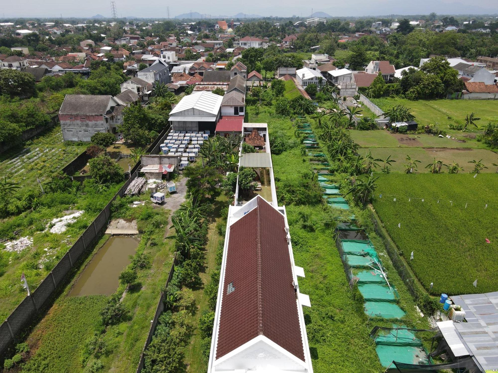 Villa Rumah Putih Jogja Джокякарта Екстериор снимка